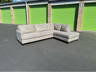 Light Gray Chaise Sectional | Bright & Comfy