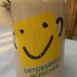 GERZ OKTOBERFEST MUNCHEN 1L Stein Octoberfest Happy Face Stoneware Mug Germany