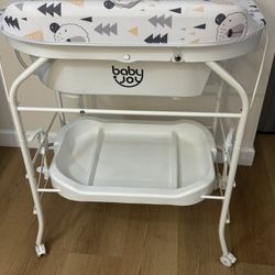 Super Changing Table And Bathtub