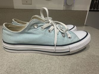 7.5 Blue converse