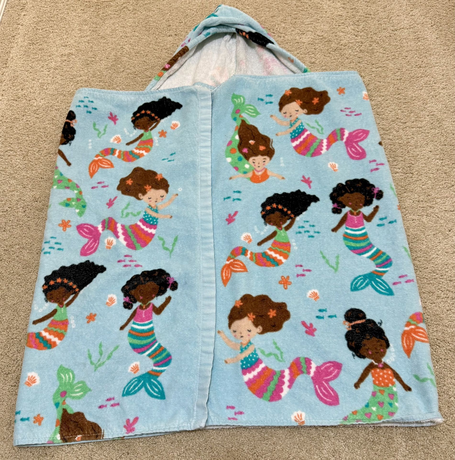 Tommy Bahama toddler hooded beach towel, size 2-3T