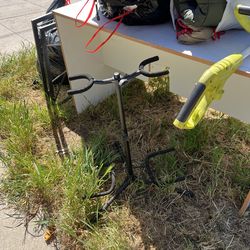 Free Double Guitar stand . Works great