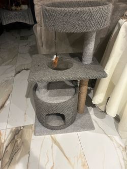 Cat tree