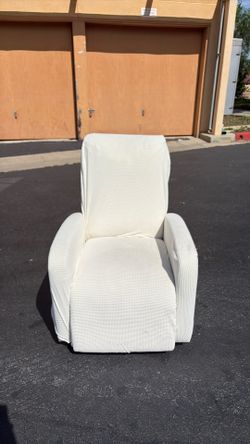 Recliner Chair NEED GONE ASAP