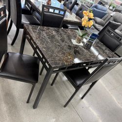 5pc Dining Set ‼️ Only $399‼️