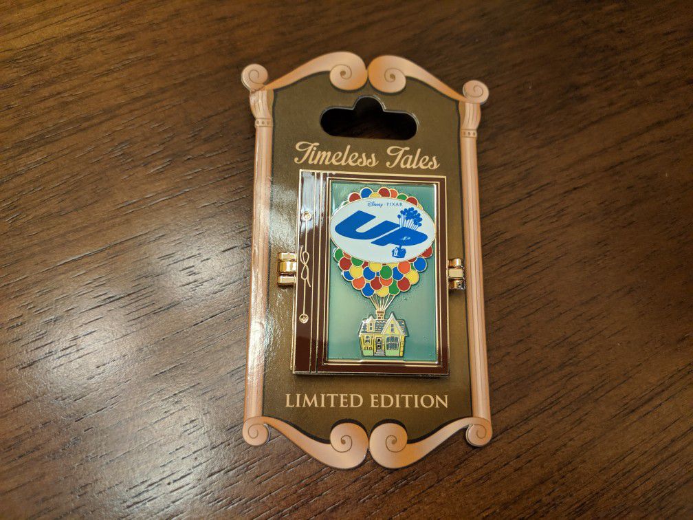 Disney limited edition 3000 timeless tales pixer up pin with Carl and Ellie