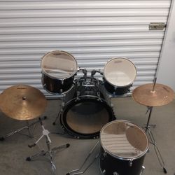 Peavey International Series 2 4 Piece Drum Set 