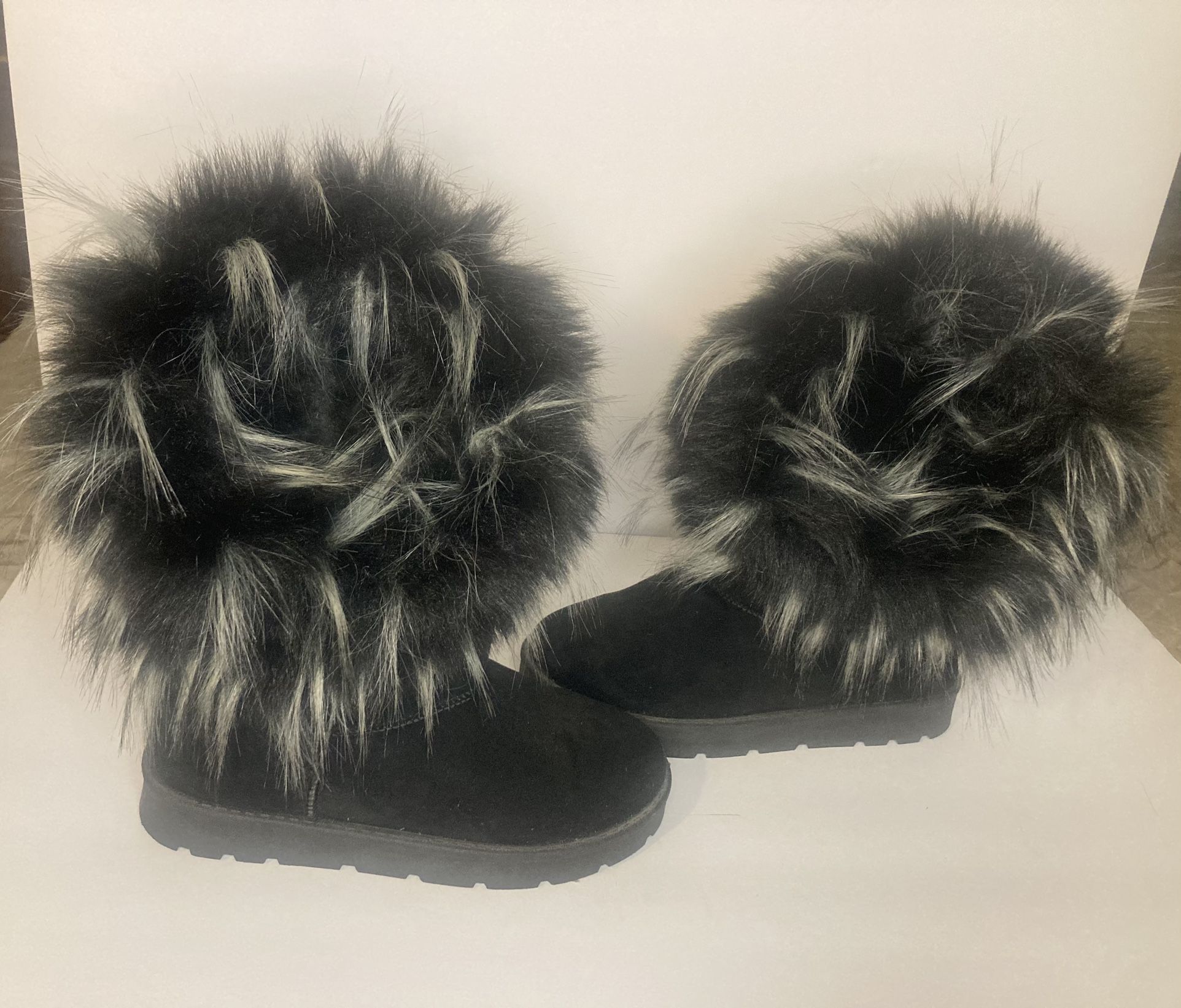 Women’s Fur Boots