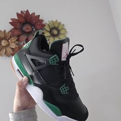 Jordan Retro 4