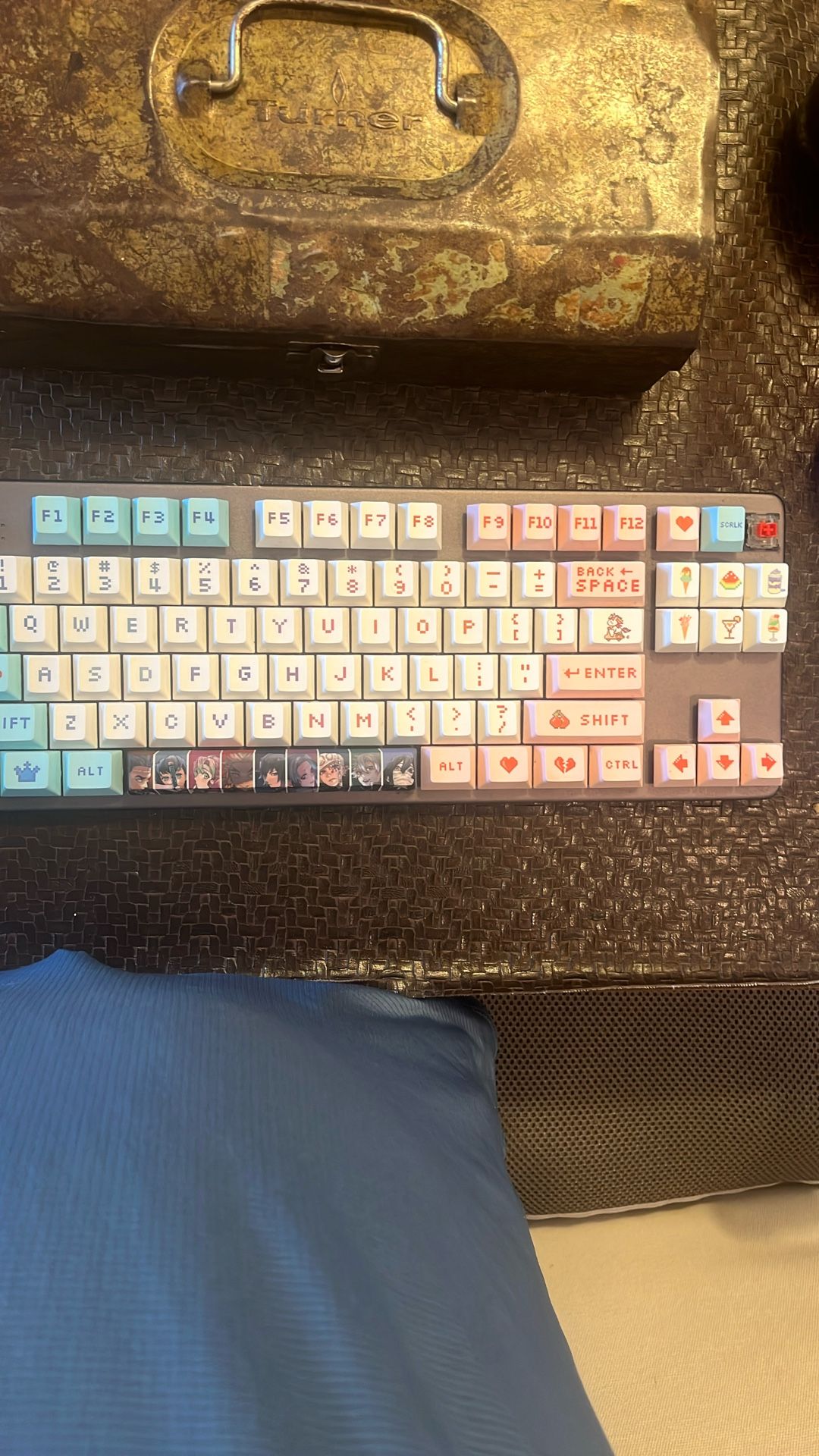phantom l keyboard Anime 