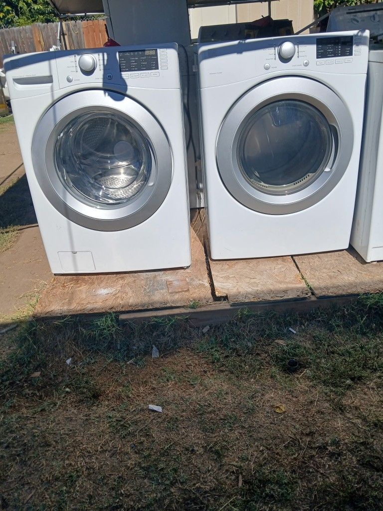 washer and dryer Kenmore everything works 2 months warranty delivery installation avaliable 