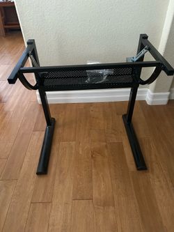 Desk with black metal frame Desk top surface is 2’x3’