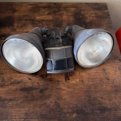 Floodlights With Movement Sensor 