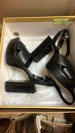 4 MK Michael Kore 6” heel shoes