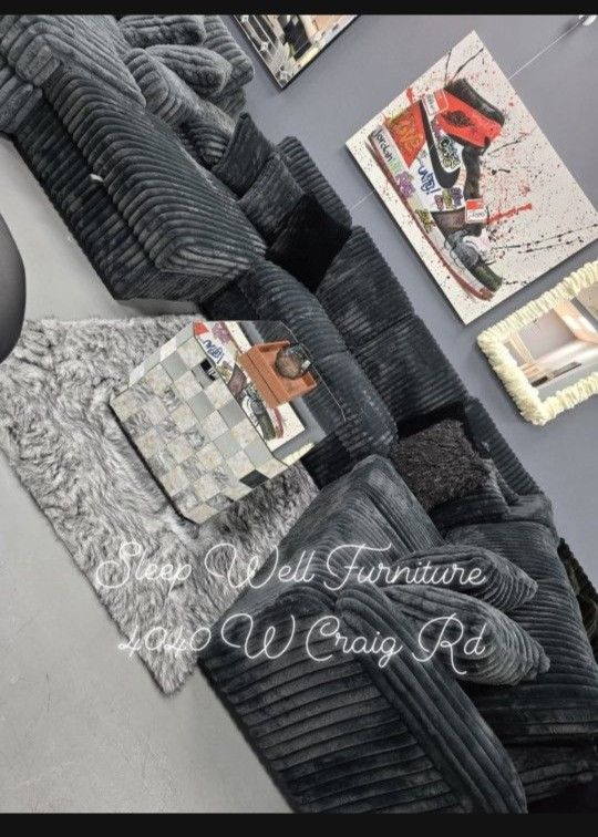 ✨️ Sectional Sofa Sleeper ✨️ Furniture Queen Bedrooms, Dining Avail