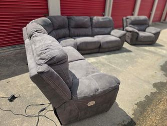 Modular sectional with chair