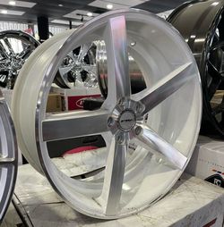 20” Strada Perfetto Wheels Set of 4  Brand New in Box 20x8.5 Rims Size