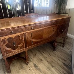 [MOVING SALE] - Wooden Cabinet/ Side Table, Beautiful Antique 