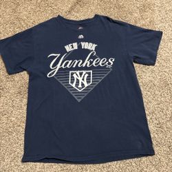 Yankee graphic tee