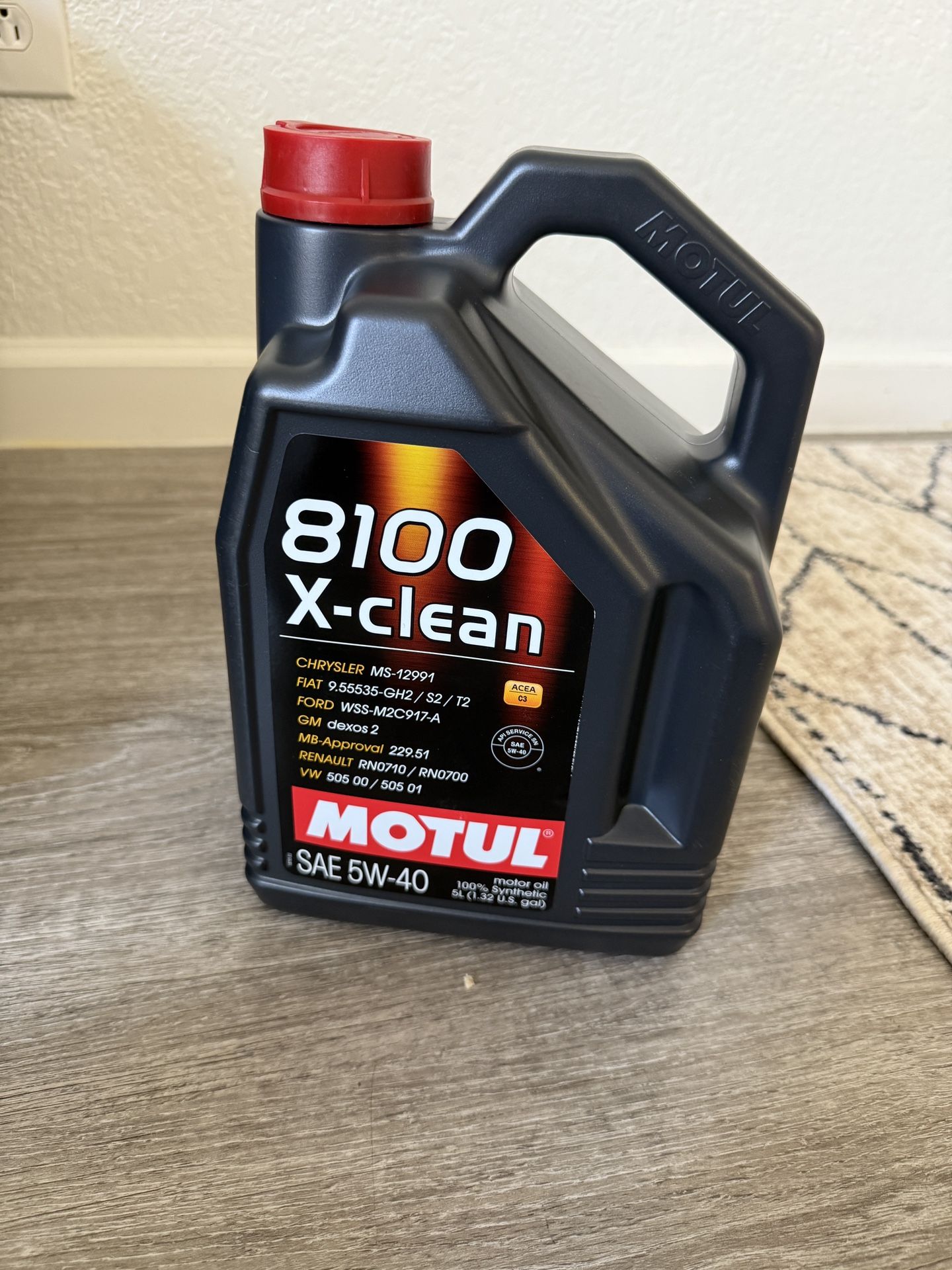 MOTUL 8100 X-Cess Gen 2 SAE 5W40 Full Synthetic Motor Engine Oil 5 Liter Bottle