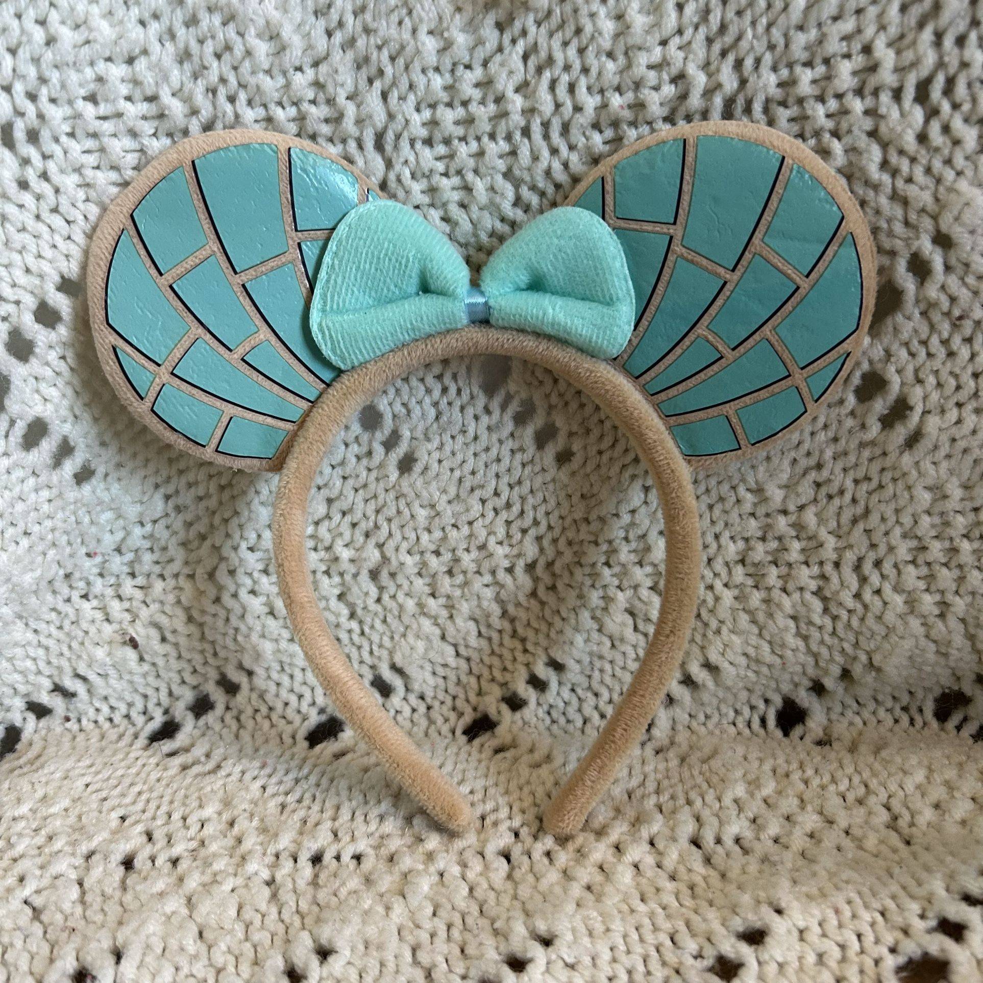 Girls Minnie Mouse Ears, Mexican Concha, Mexican Pan de Luce, Mint Colored