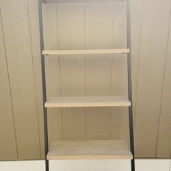 Leaning Bookshelf