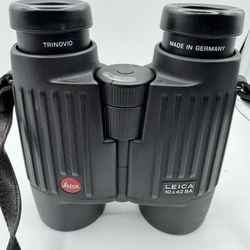 Leica Trinovid 10x42 BA Binoculars. Great Condition. Minor Flaws