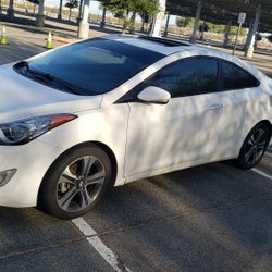 Hyundai Elantra Coupe SE