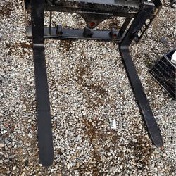 SKID STEER 