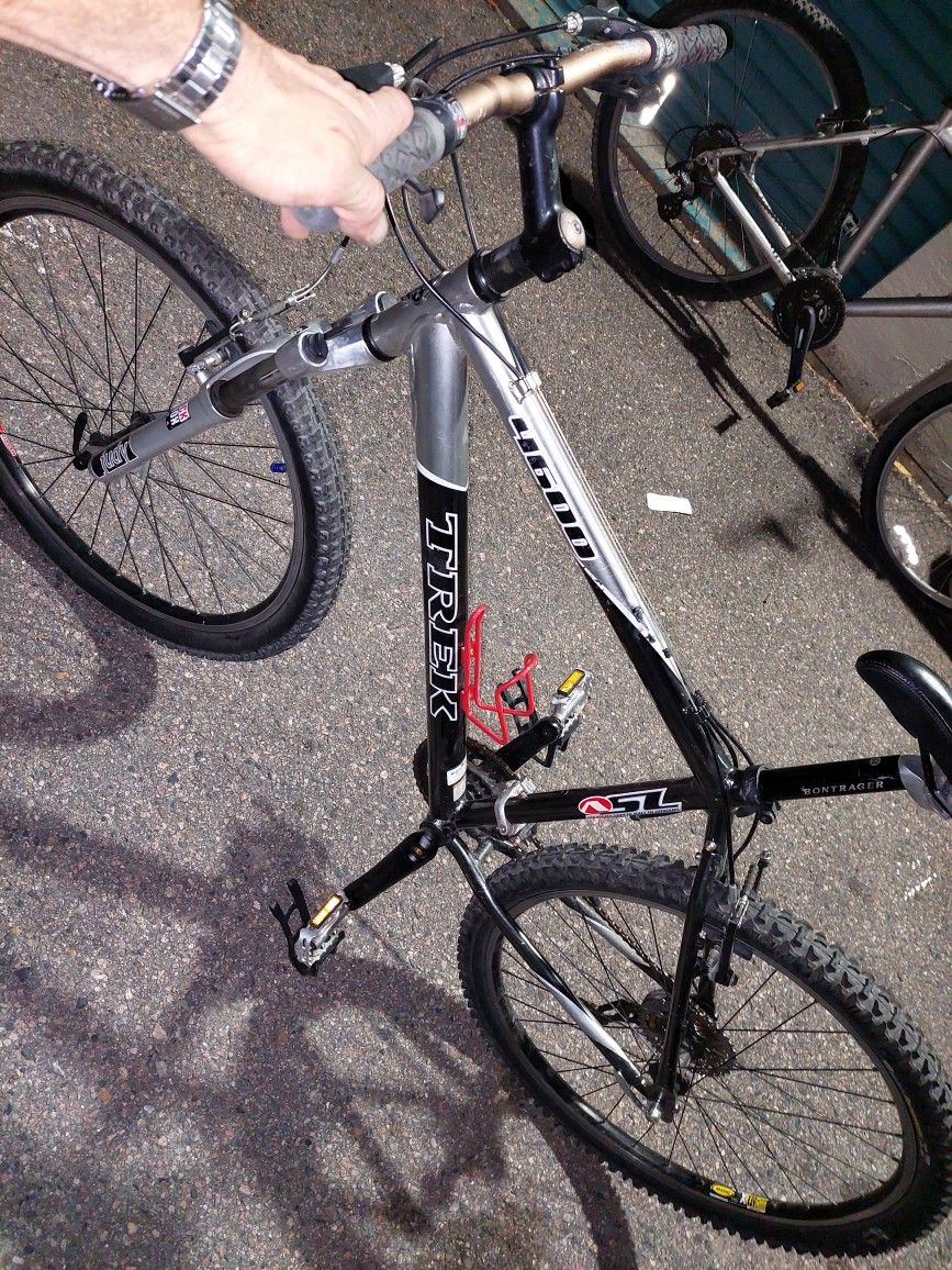 Trek 4600 Mountain Bike Bicycle