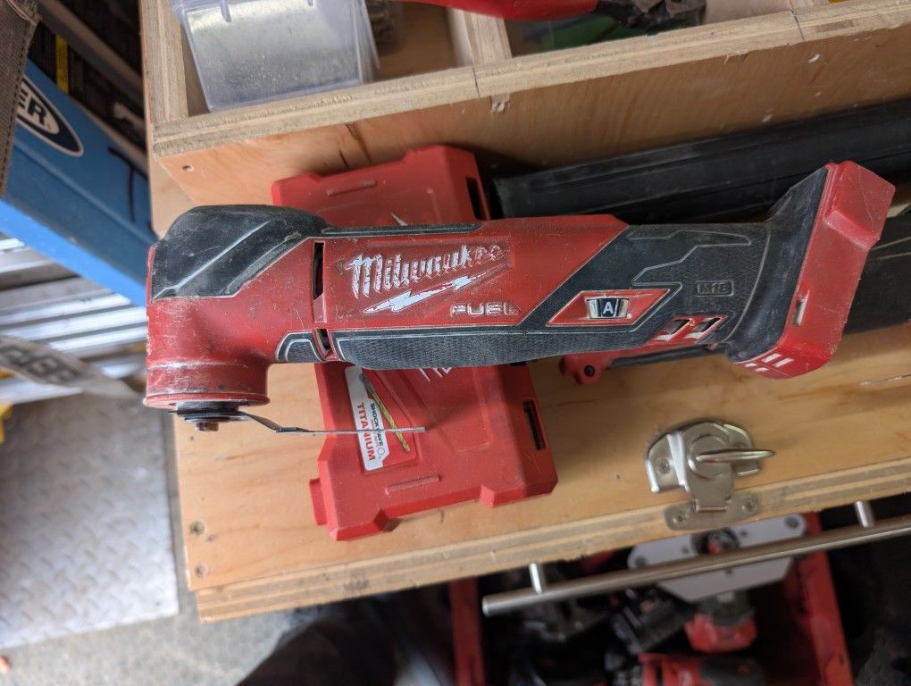 Milwaukee Multi Tool