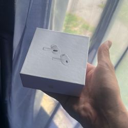 AirPods Gen 2s