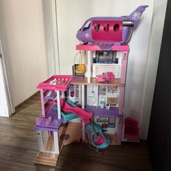 Barbie Dream House 