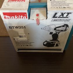 Makita 1/2” Cordless Impact Wrench