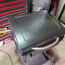Traeger Table Top Smoker Grill