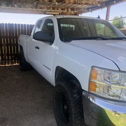 2016 Chevy 4x4 (166,874 miles)