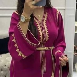 Moroccan caftan embroidered with gold and matching belt - handmade caftan 