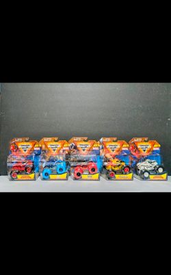 2025 complete set of 5 marvel serie 3 spider man serie 2 spin master monster  trucks
