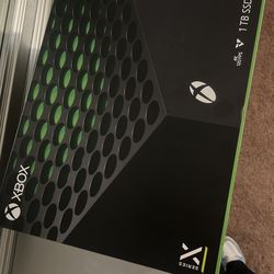 BRAND NEW XBOX SERIES X 1TB