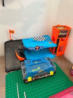 Hotwheel track toy