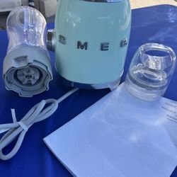 SMEG 50's Retro Style Personal Blender with Backlit Knob