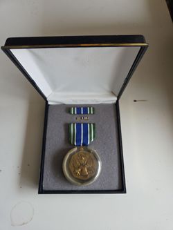 US Army Achievement Medal with Case