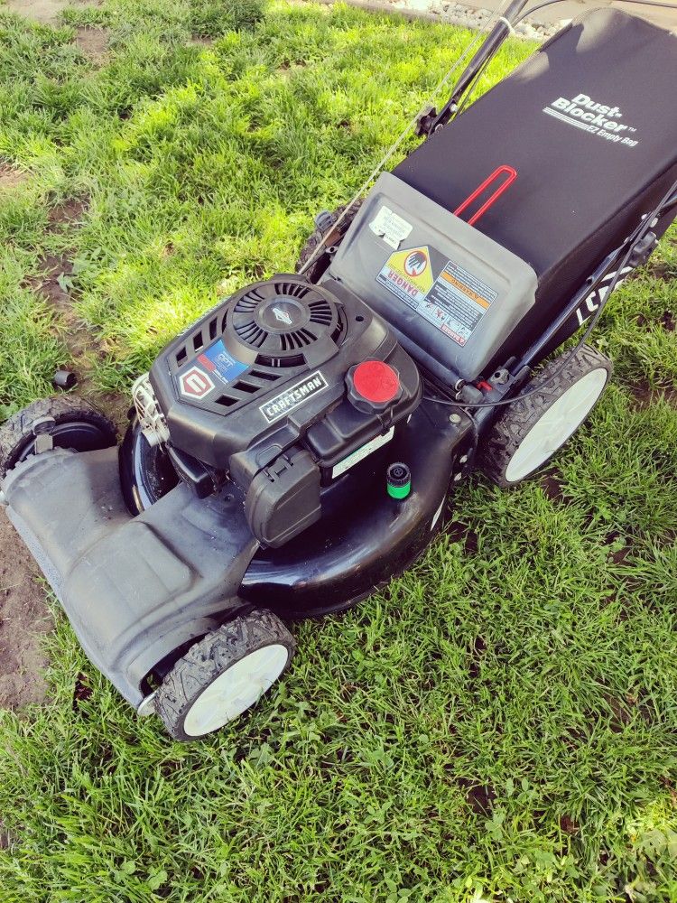 Craftsman Self Propelled Lawn Mower for Sale in Sacramento, CA OfferUp