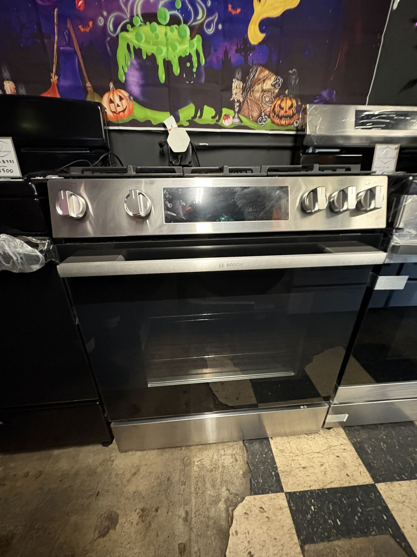 Bosch Slide In Gas Range In Stainless Steel 👻🎃