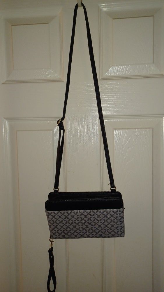 Crossbody Wallet