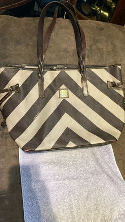 Dooney & Bourke Bag