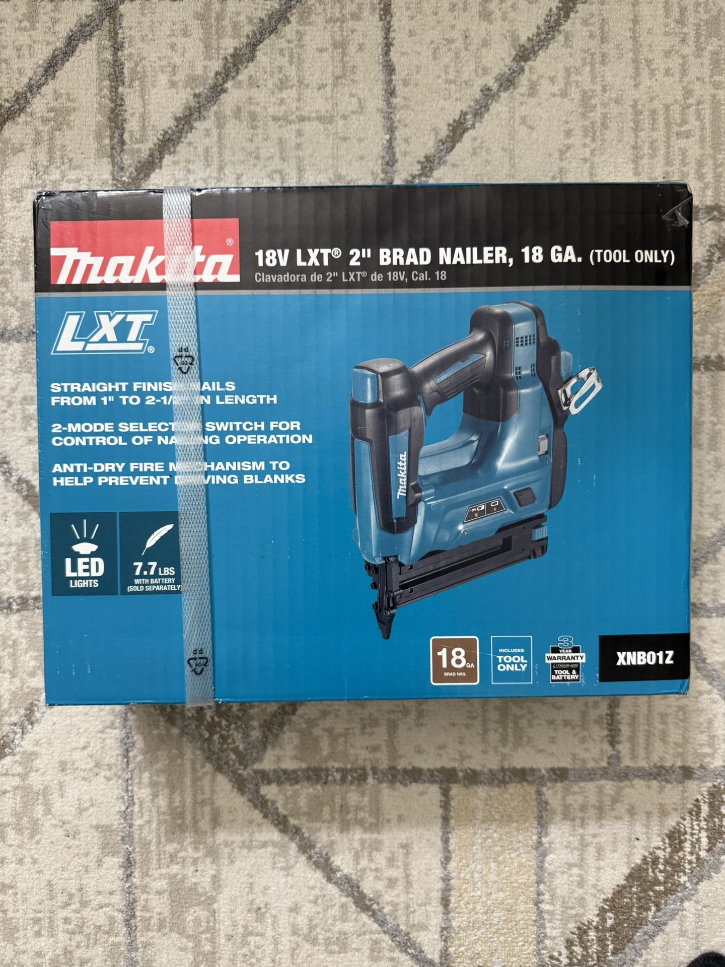 Makita 18V LXT Lithium-Ion 18-Gauge Cordless Brad Nailer (Tool-Only)