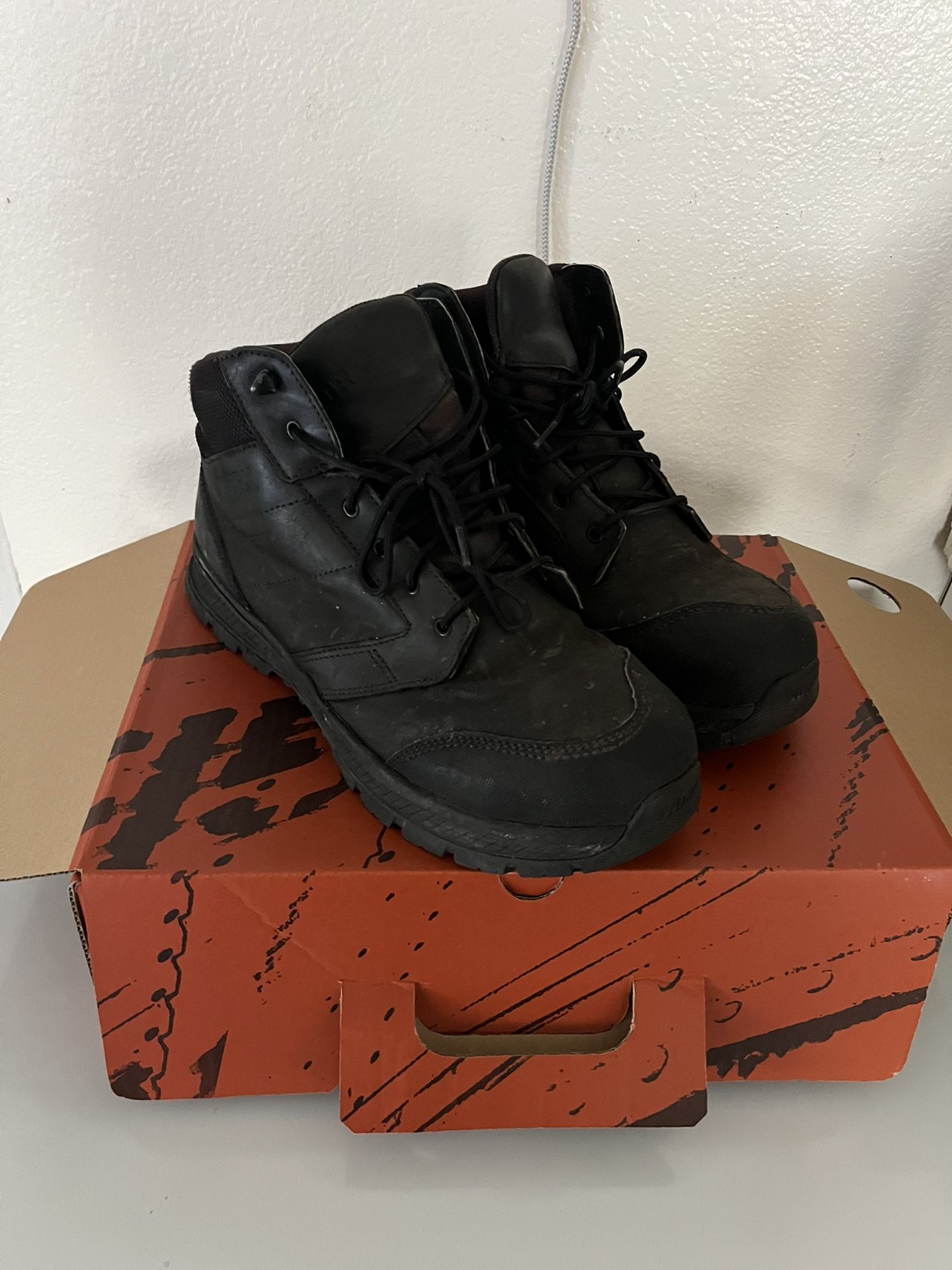 (bought $280 New) Redwing Work Boots 11