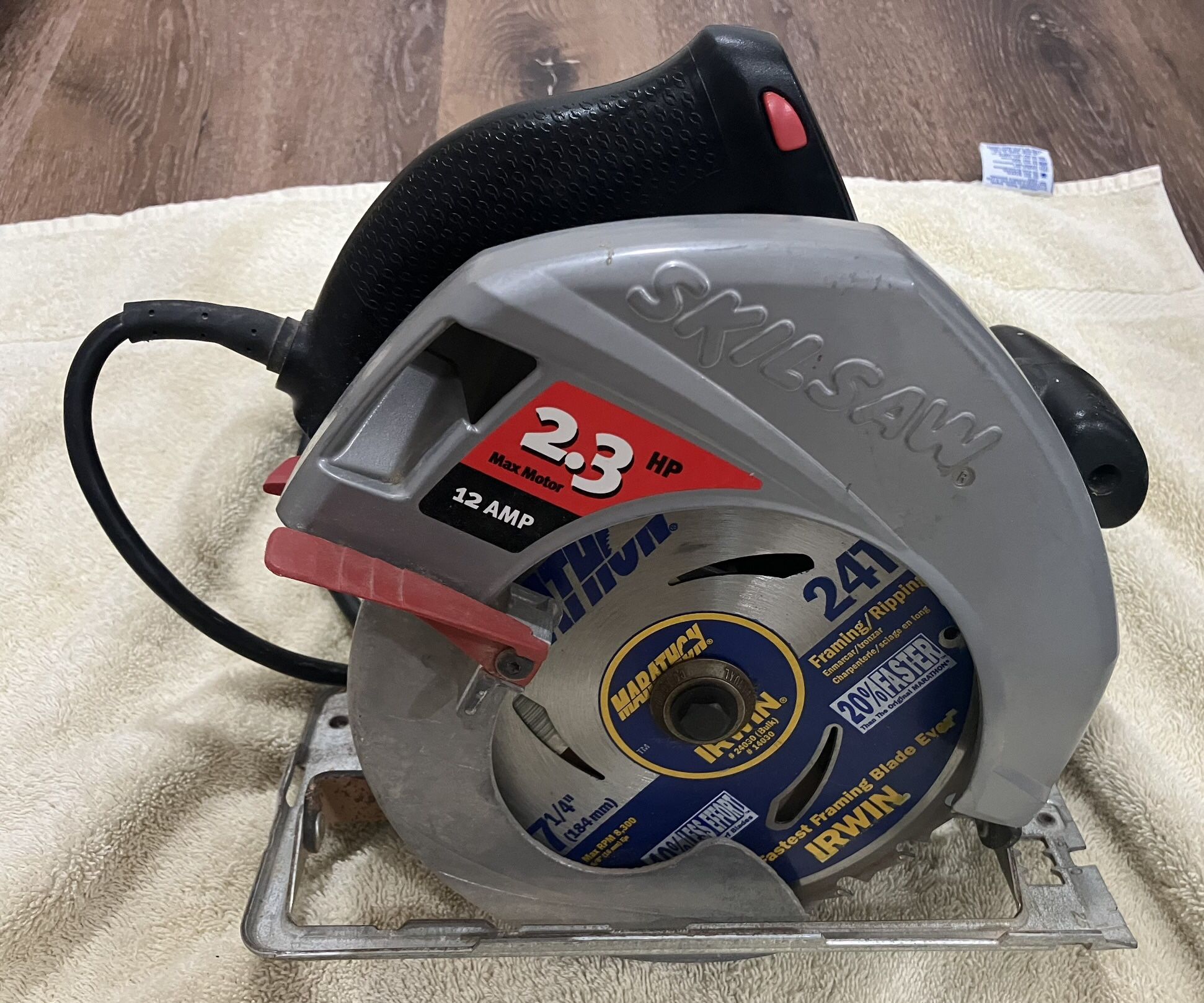 Skil Saw Corded Circular Saw 12 Amp 2.3 Max Motor