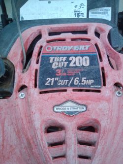BRIGGS &STRATYON Lawnmower